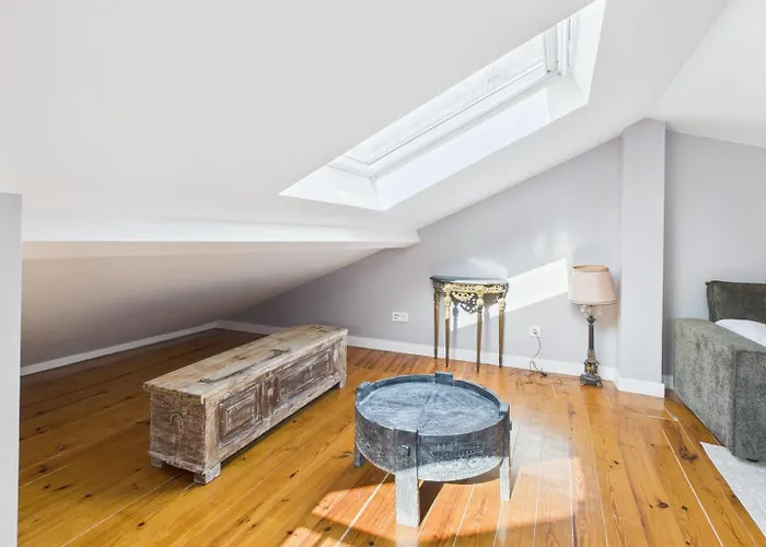 Charming 2br Townhouse In Mouraria | By Airnest *