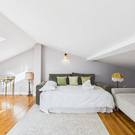 Charming 2br Townhouse In Mouraria | By Airnest *