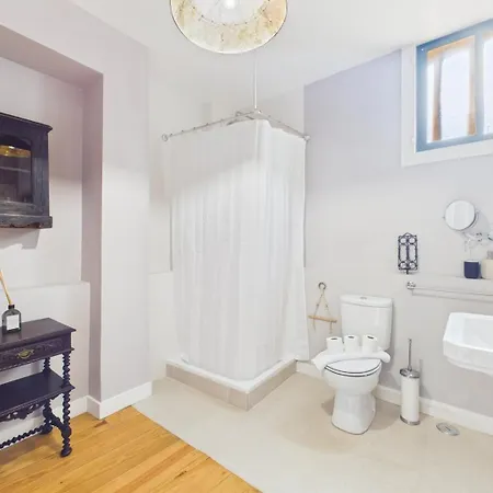 度假居 Charming 2br Townhouse In Mouraria | By Airnest *