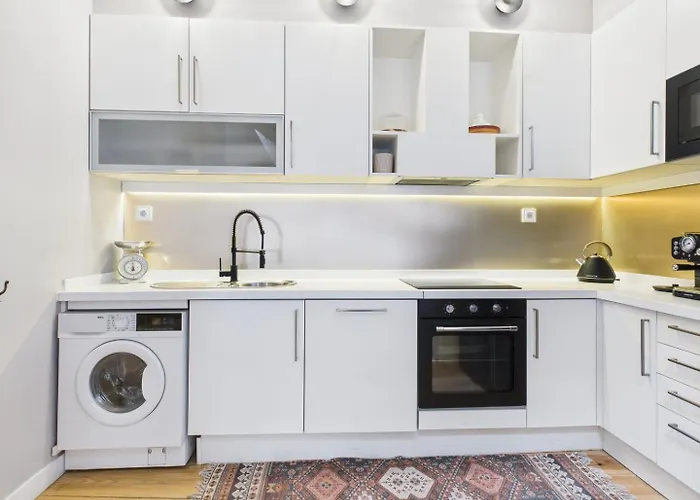 Charming 2br Townhouse In Mouraria | By Airnest Casa de Férias Lisboa